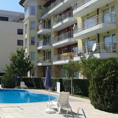 Apartment Ganz Real Estate 2 *